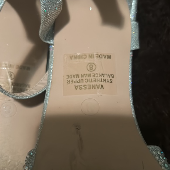 Silver shoes - Picture 4 of 4